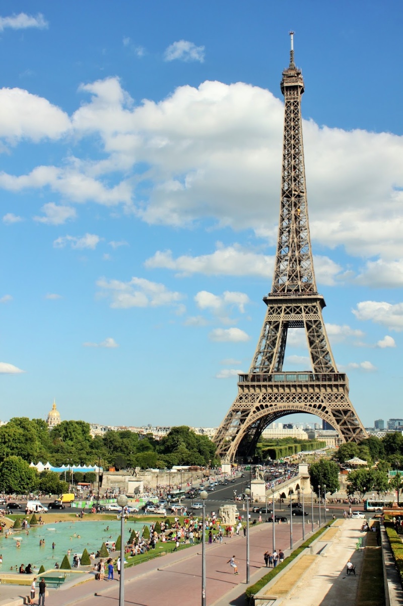 Paris! (Or the city with the naked guy)